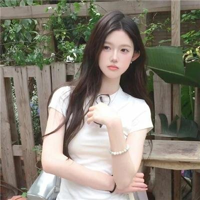 他从火光中走来